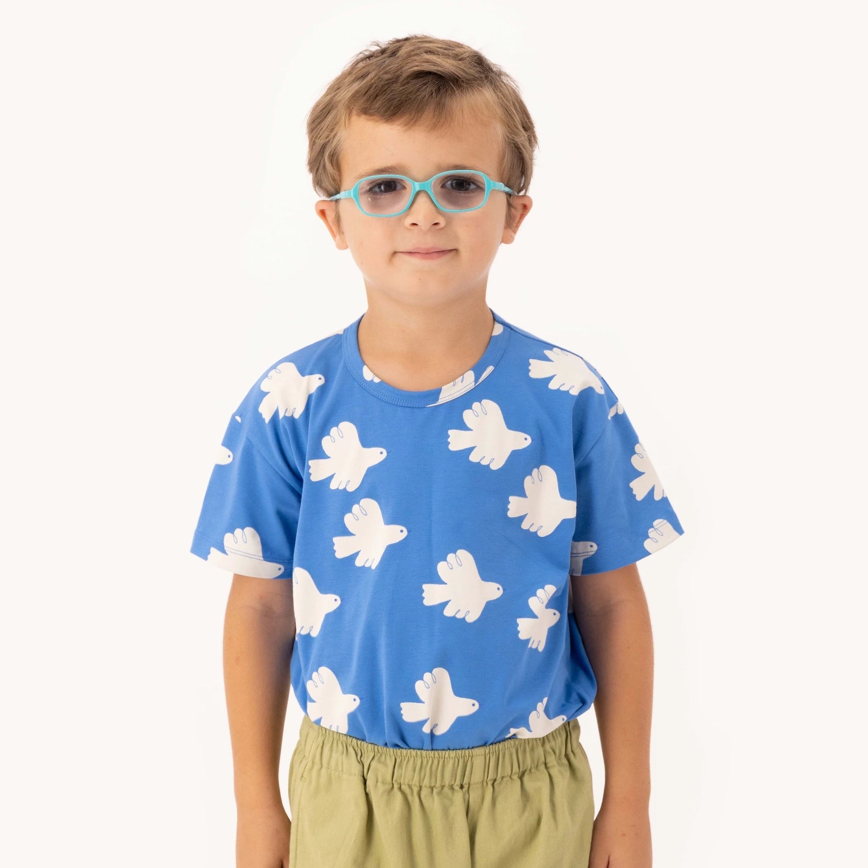 your-online-source-for-doves-tee-fashion_1.webp